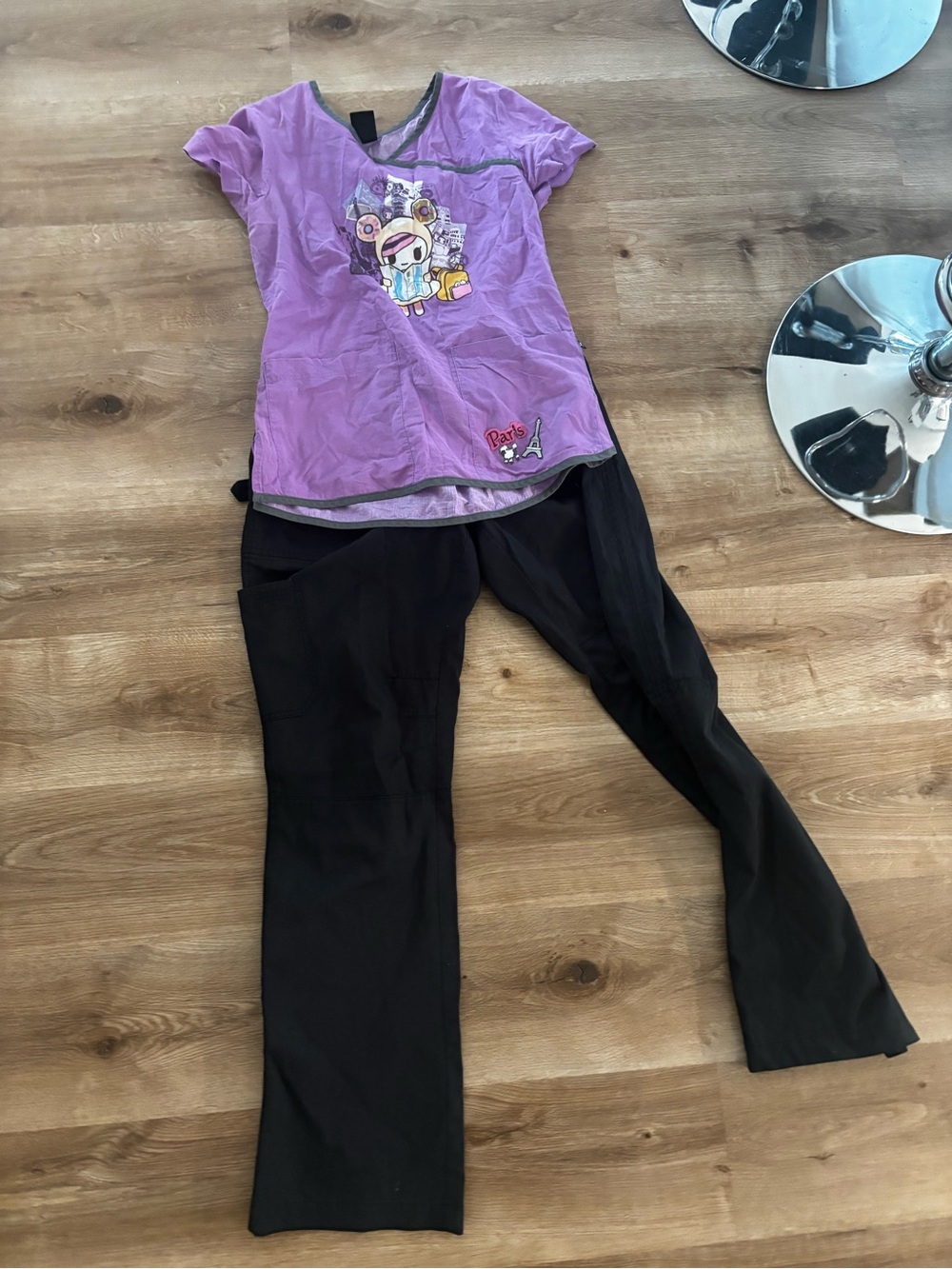 Scrub mobb pants and scrub shirt